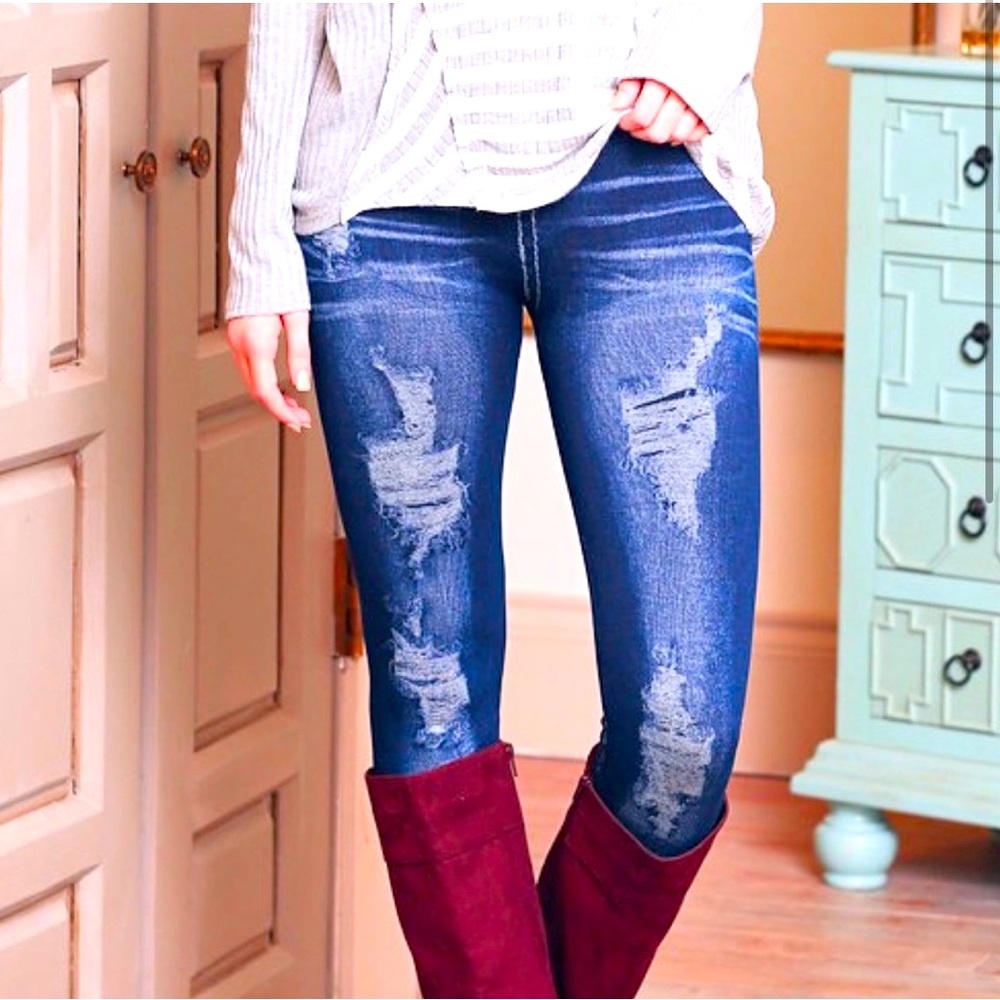 NWT Distressed Skinny Jean Look Leggings
